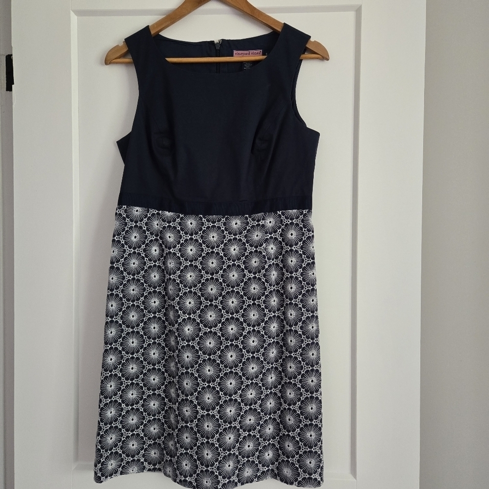 Vineyard Vines Women's Size 6 Navy and White Dress Rn2318245